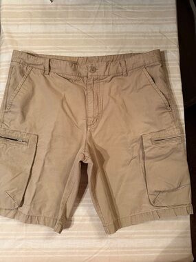 Nike Men's Cargo Shorts in Khaki
